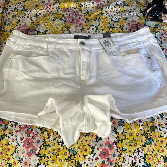 New torrid shorts - Picture 1 of 2